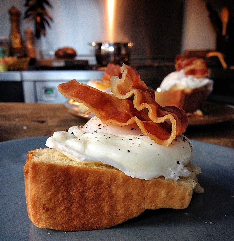 brioche, poached egg & bacon