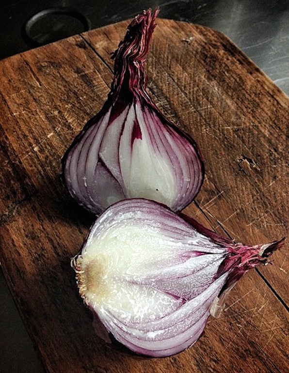 red onion 2