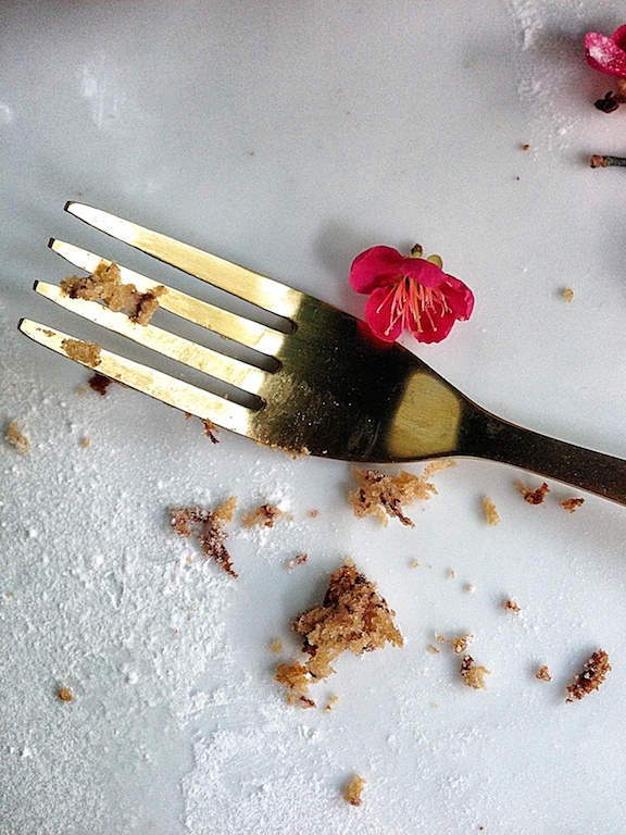 banana ginger cake finish